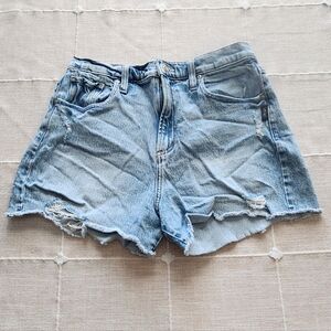 Silver Jeans Co. Highly Desirable Short Distressed Denim Shorts Size 29 Light Wa